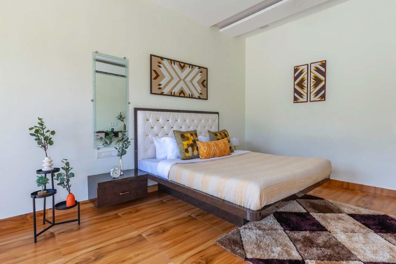Natures Odyssey By Stayvista - Amidst Lush Greenery With Outdoor Pool And Indoor Activities Chinchavli Εξωτερικό φωτογραφία